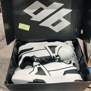 Decibel Vol04 White Black Men’s Size 9.5 DBVOL4 Brand New In Box